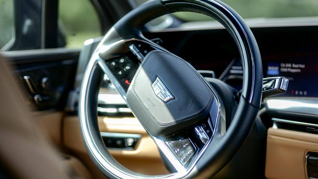 2025 Cadillac Escalade IQ Sport 2 test drive.