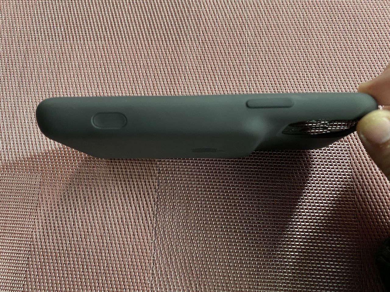 The right side of the Smart Battery Case