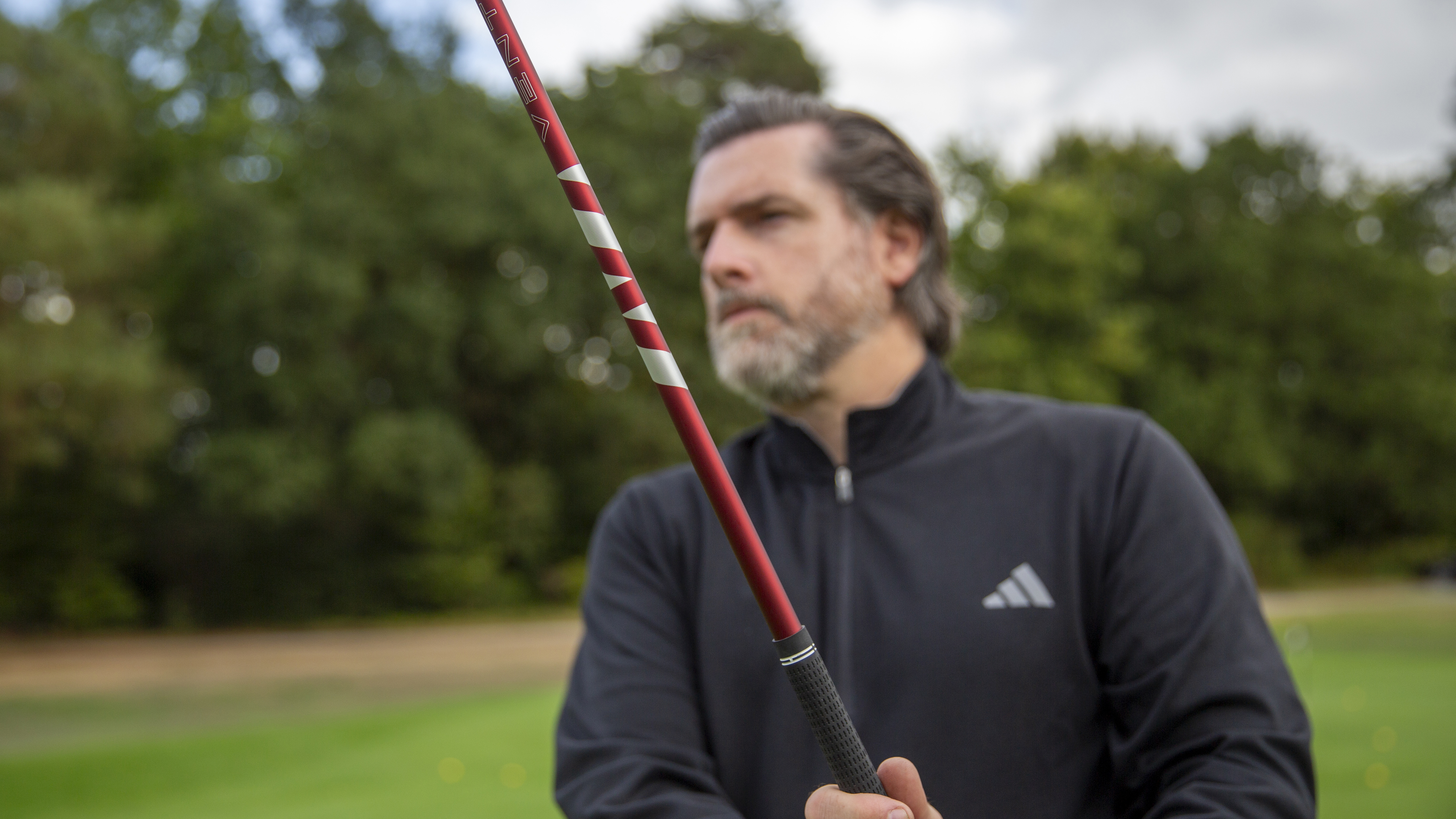 Photo of Joe Ferguson testing the Photo of the Fujikura Ventus Velocore+ red