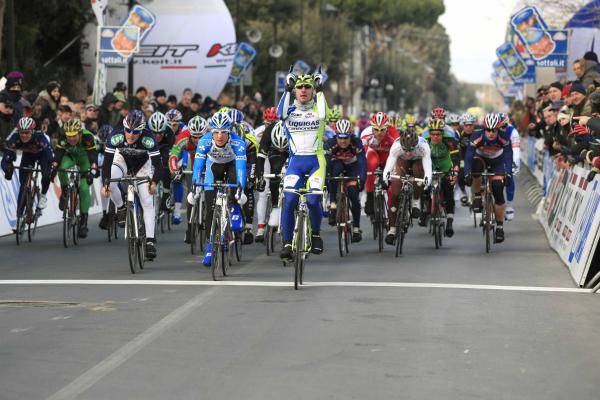 Elia Viviani (Liquigas-Cannondale) wins the GP Costa degli Etruschi.