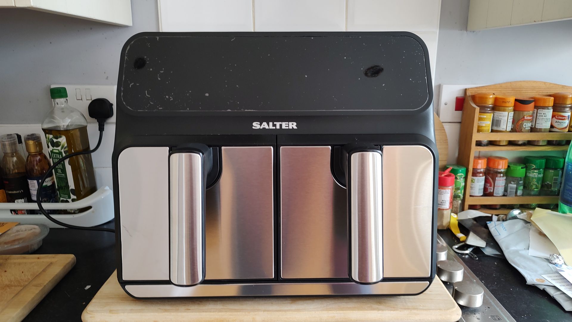 Salter Dual Air Pro Digital Air Fryer Review: Cooks Lots Of Food In ...