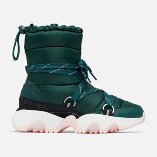 Kinetic green snow boots with white sole