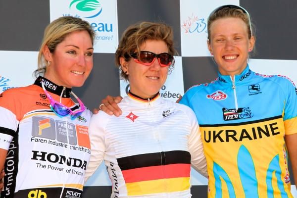 GP Gatineau podium (L-R): Rochelle Gilmore, Ina-Yoko Teutenberg, Alona Andruk