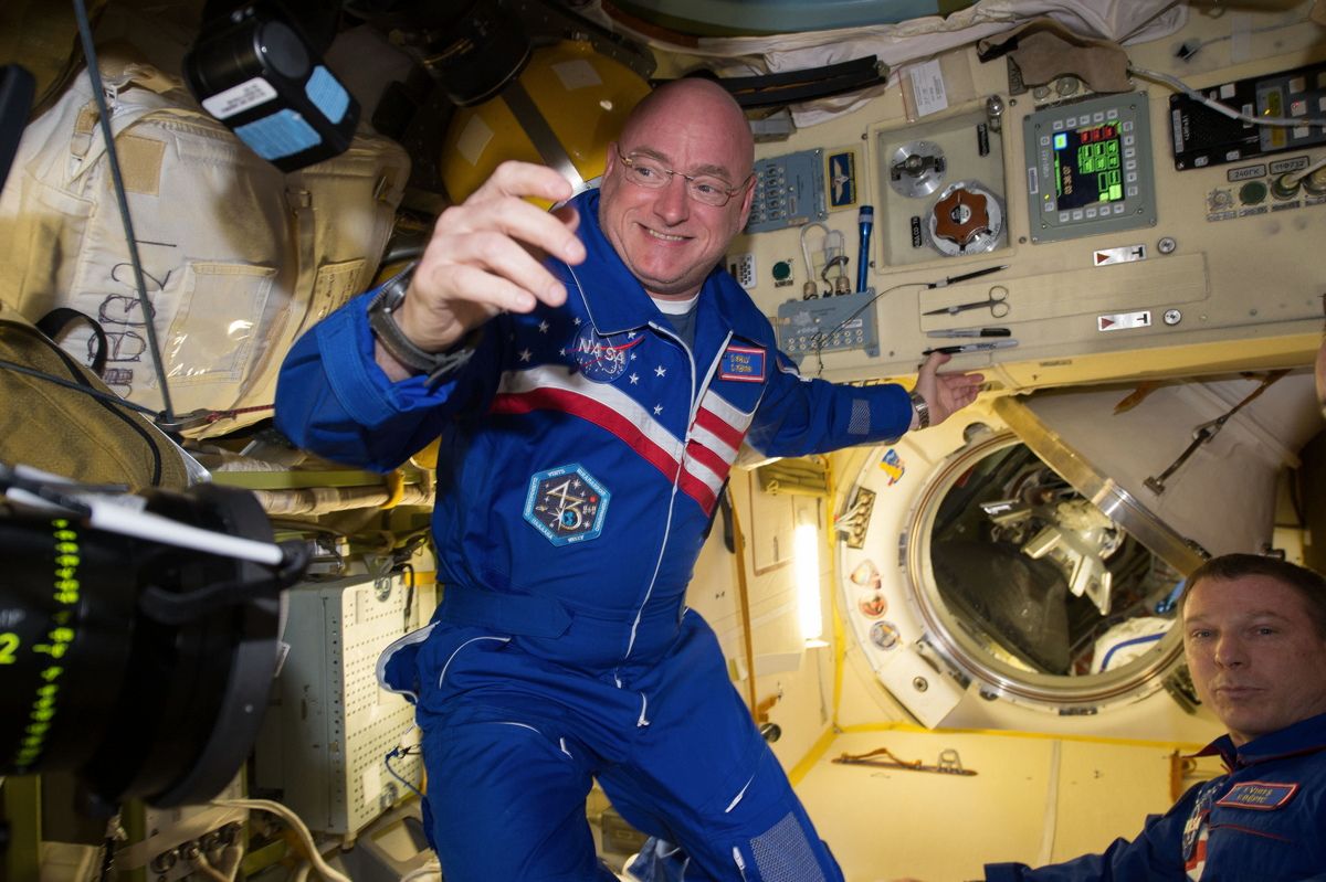 Astronaut Scott Kelly Talks Yearlong Space Mission Today: Watch It Live