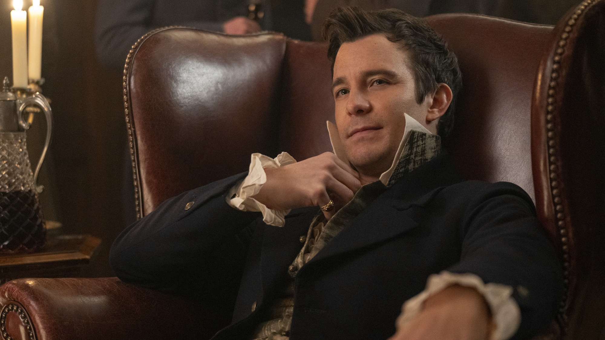 Luke Thompson as Benedict Bridgerton in episode 401 of Bridgerton