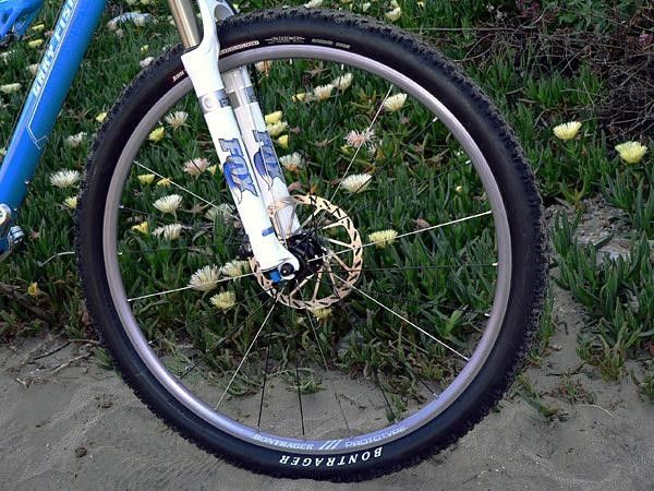 The Rhythm wheel line now gets 29" versions, but the most interesting one was this prototype Rhythm Pro.