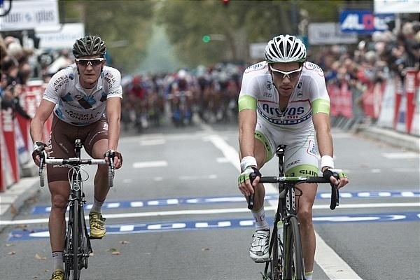 Roy Curvers comes in ahead of Julien Berard