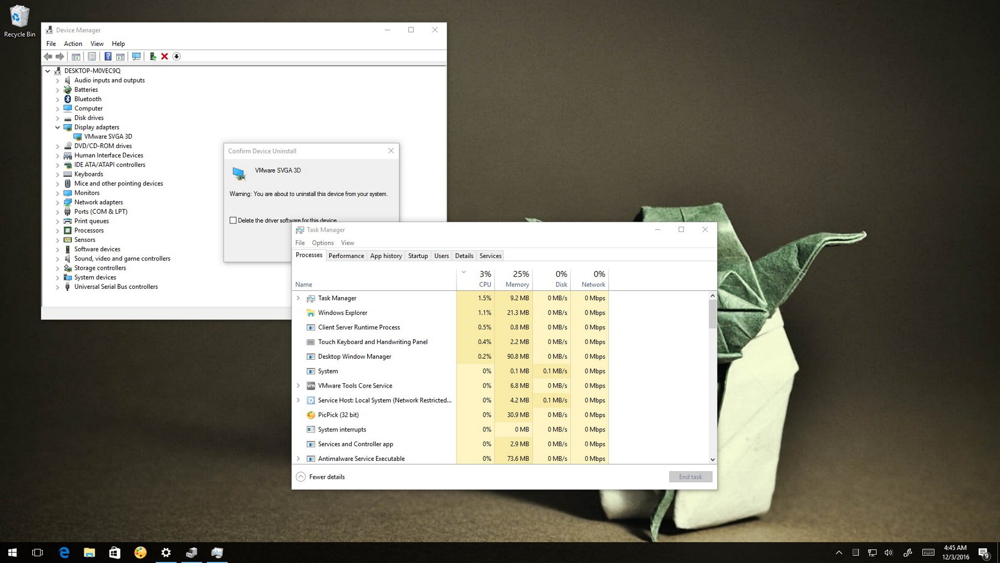 My task bar is glitching after latest windows update? - Super User