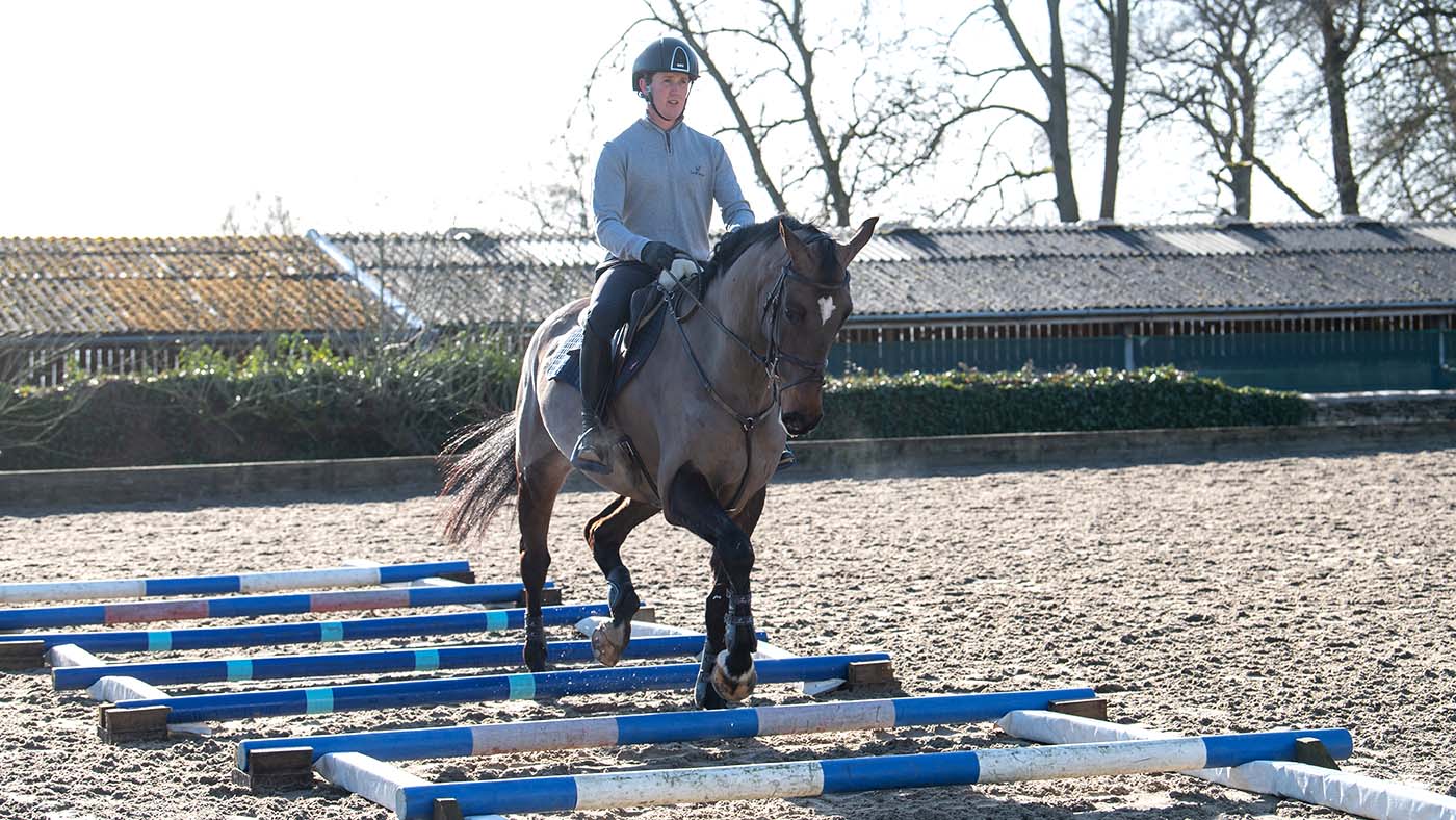Tom McEwen training at home on Brookfield William