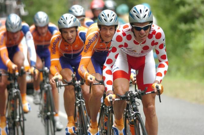 Erik Dekker wears the polka dot jersey in Rabobank's TTT in 2005