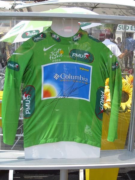 The green jersey signed by Kim Kirchen.