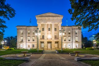 picture of North Carolina capitol buidling
