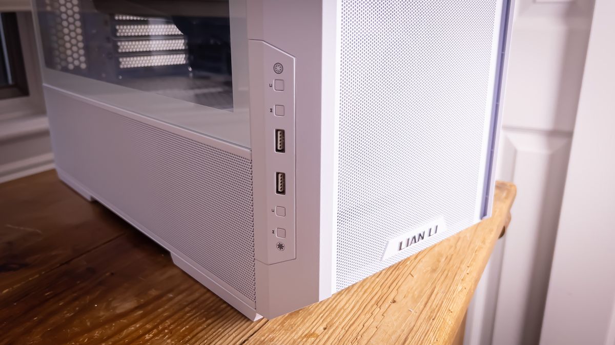 Lian Li Lancool 216 case