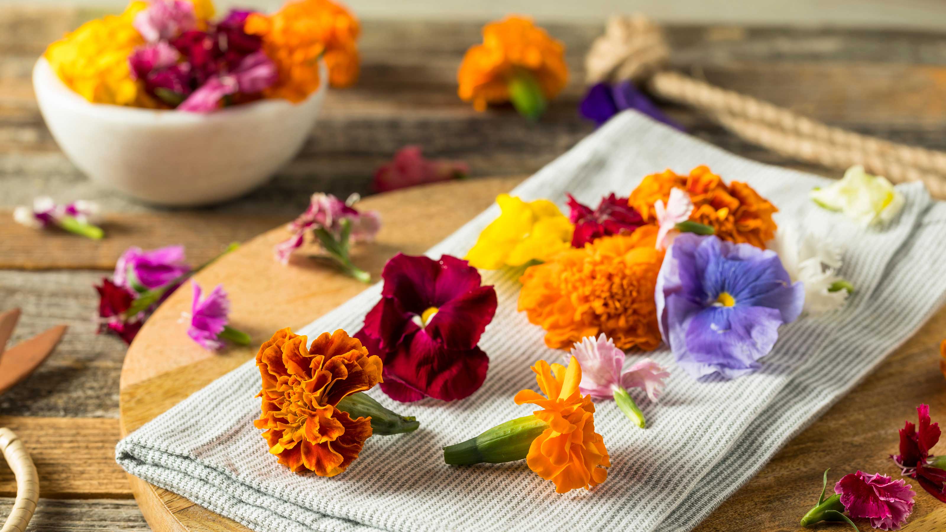 How to Crystallize Edible Flowers for Beautiful Dessert Decorations, Recipe