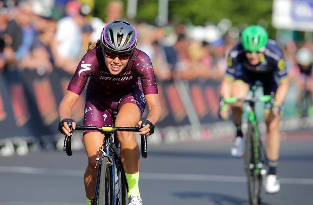 Sophie Mackay (Specialized Women's Racing) goes deep