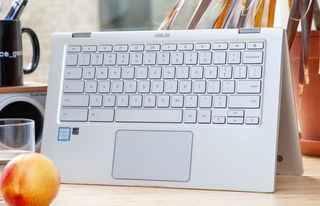 Asus-Chromebook-Flip-C434-keyboard