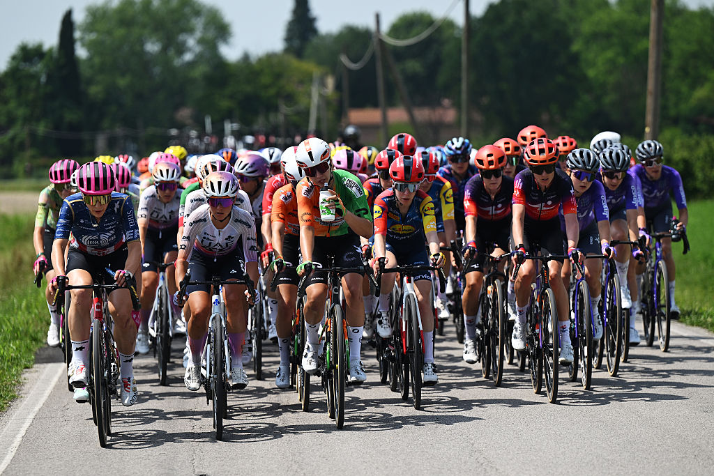 Giro d'Italia Women stage 2 LIVE: The day's breakaway is caught and a sprint finish is on the cards