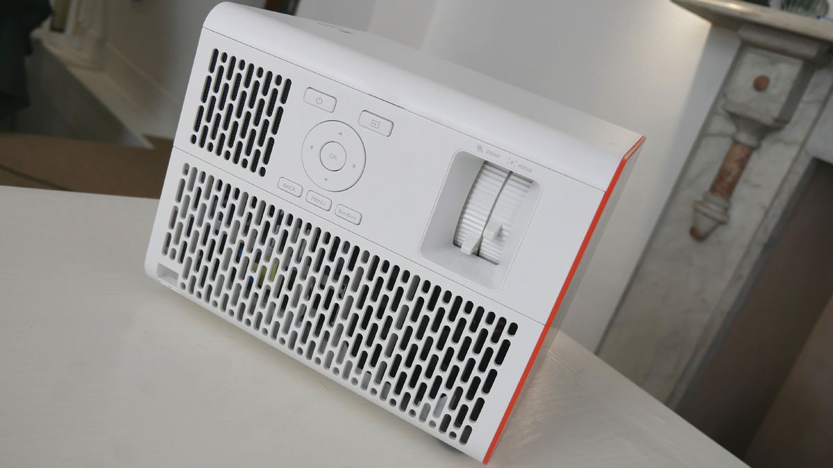 BenQ X3000i gaming projector
