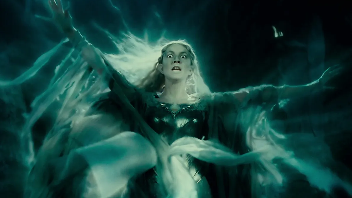 Galadriel gets all scary in The Lord of the Rings: The Fellowship of the Ring