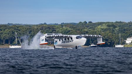 REGENT Viceroy Seaglider, a boat that flies completes its first test with people onboard
