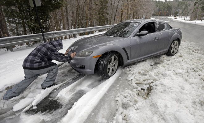 car snowstorm