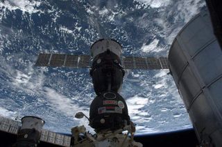 First Tweeted Photo from ISS by Astronaut Mastracchio