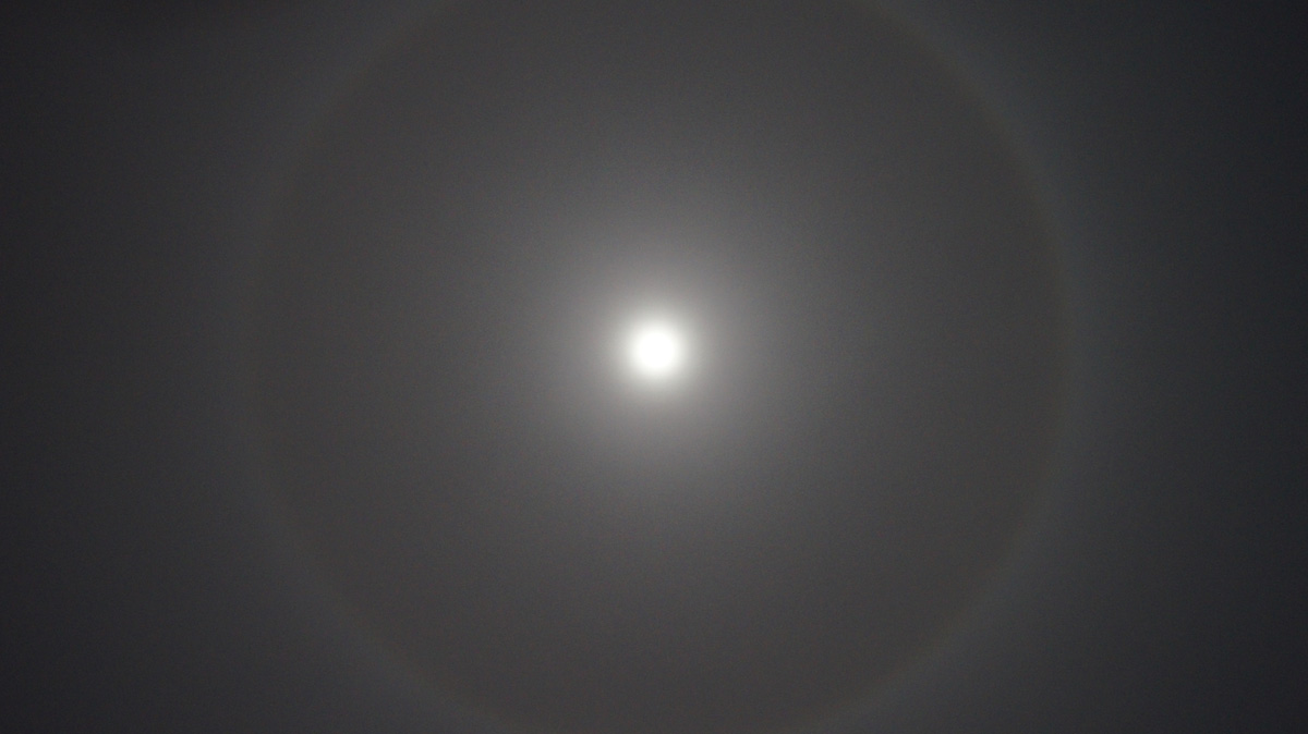 Skywatcher Khartini Musbi caught a stunning ring around the full moon - an atmospheric effect - while moon watching from Kota Kinabalu, Sabah in Malaysia during the March 19, 2011 supermoon.