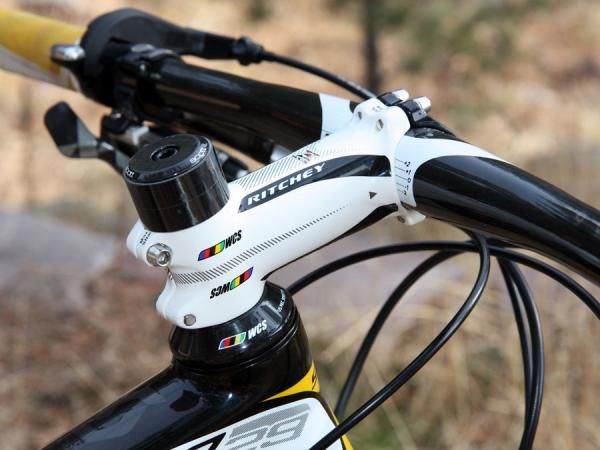 Shorter riders may have issue getting the front end low enough. We were able to eke out another 25mm of drop by swapping out the headset cone and going with a -17