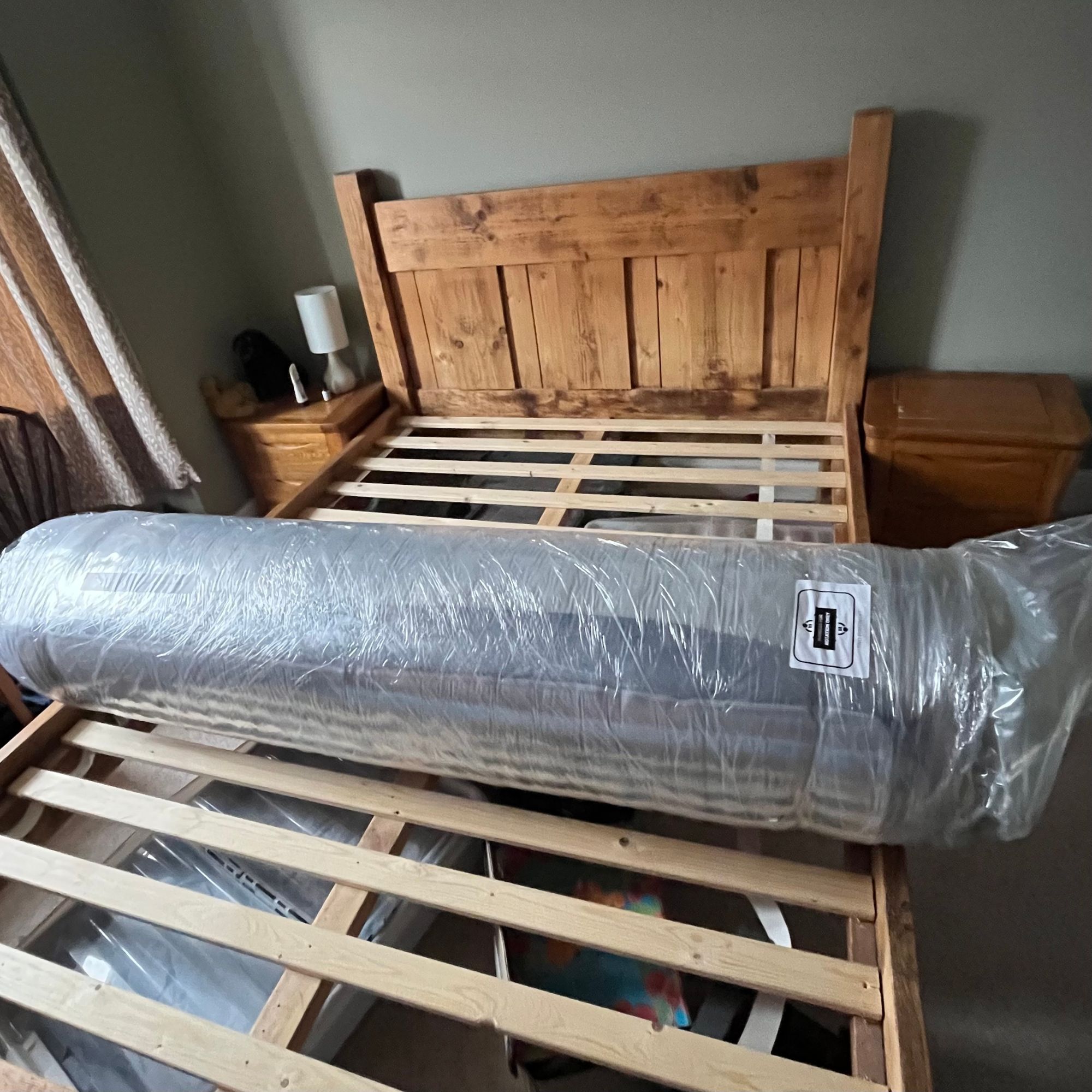 Simba Hybrid Luxe Mattress wrapped and rolled