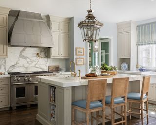 Marble kitchen with kitchen island