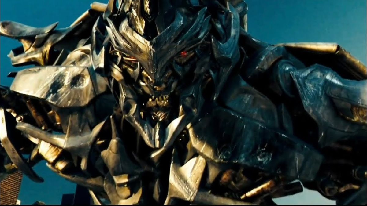 Michael Bay Picks A Fight With Hugo Weaving For Calling Megatron Role  'Meaningless