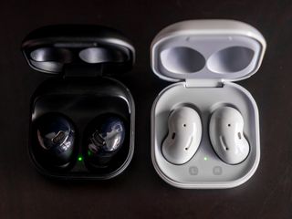 Airpods pro vs online buds live