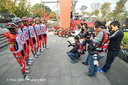 Hengxiang Cycling Team at the Tour of Taihu Lake.