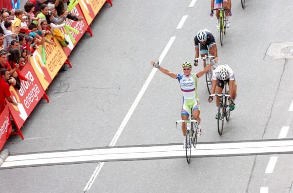 Peter Sagan (Liquigas-Cannondale) was an emphatic winner.