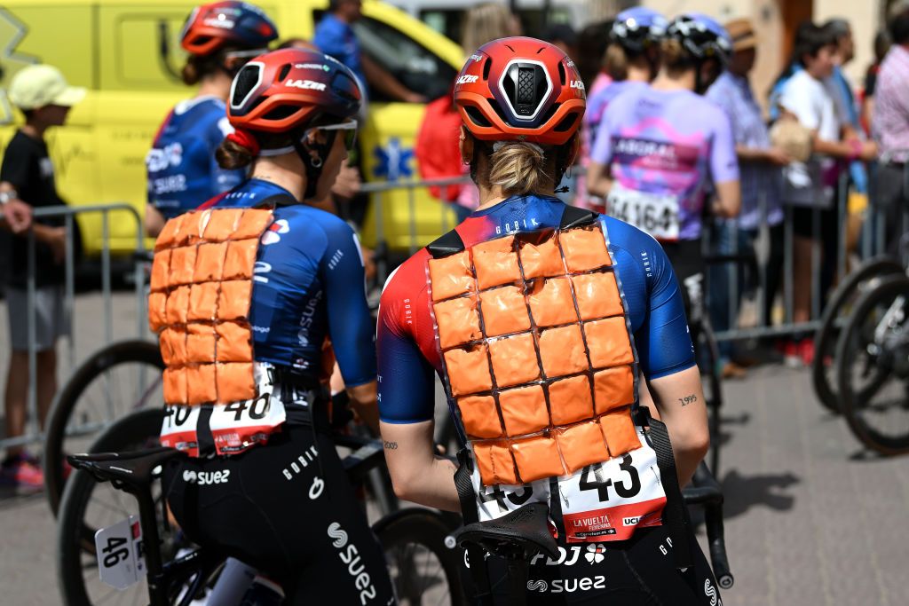 ELCHE DE LA SIERRA SPAIN MAY 03 Clara Copponi of France and Team FDJSuez wearing a cooling vest prior to the 9th La Vuelta Femenina 2023 Stage 3 a 1578km stage from Elche de la Sierra to La Roda UCIWWT on May 03 2023 in Elche de la Sierra Spain Photo by Dario BelingheriGetty Images