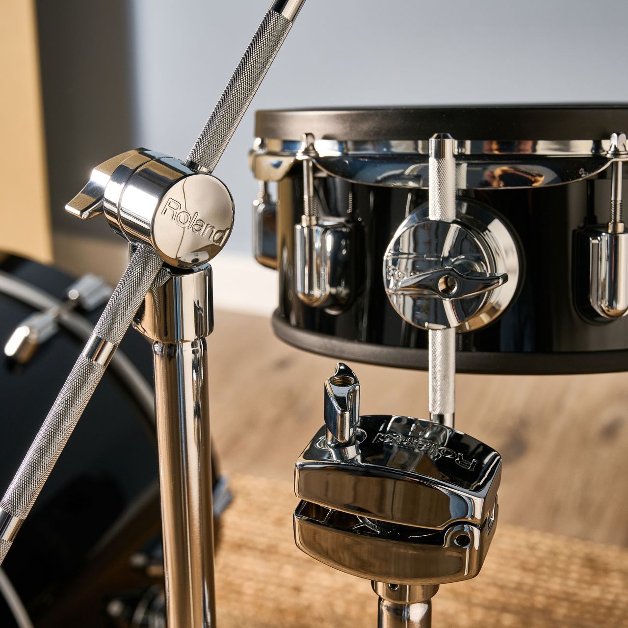 Roland VAD316
