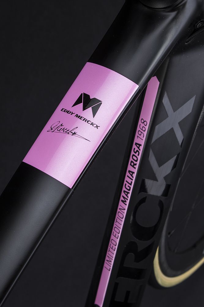 The ITALIA50 is emblazoned with the legend's signature