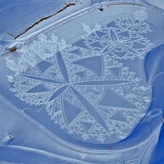 geometric snow patterns