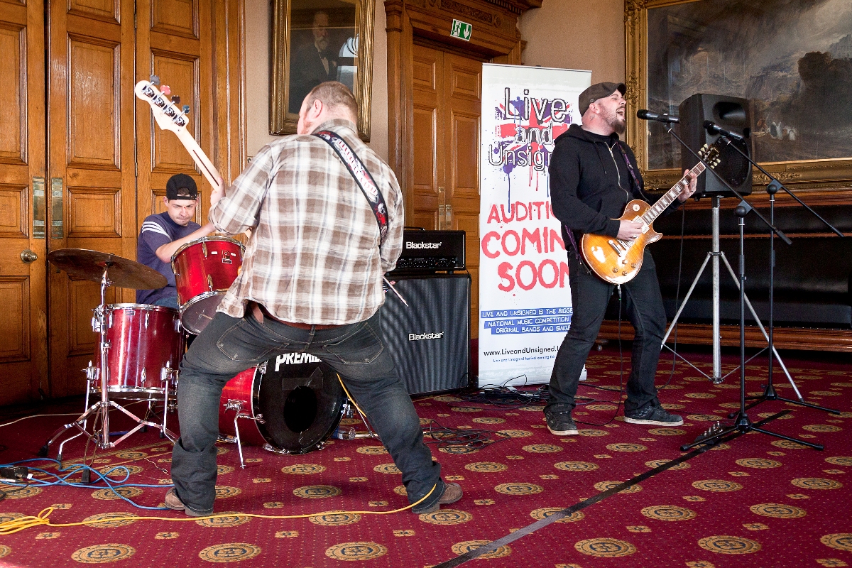Lockin at live and unsigned dewsbury