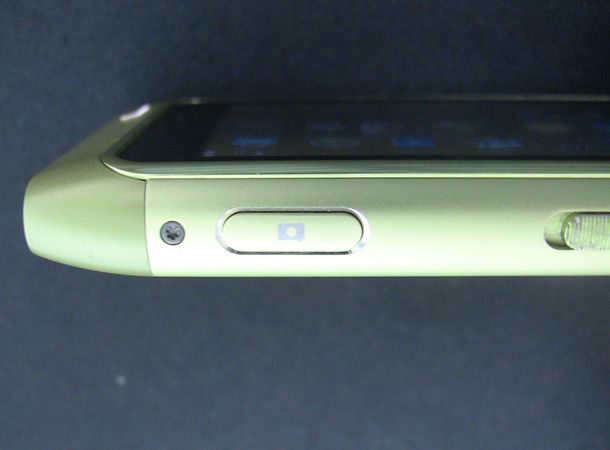 Nokia N8
