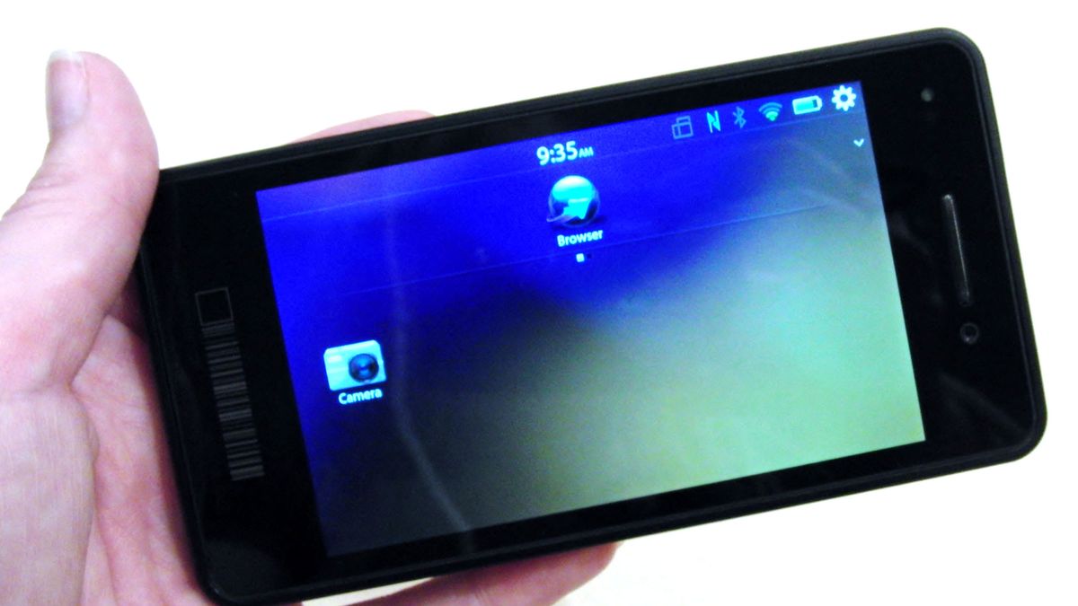 Blackberry 10 camera app allows you to 'rewind' photos | TechRadar