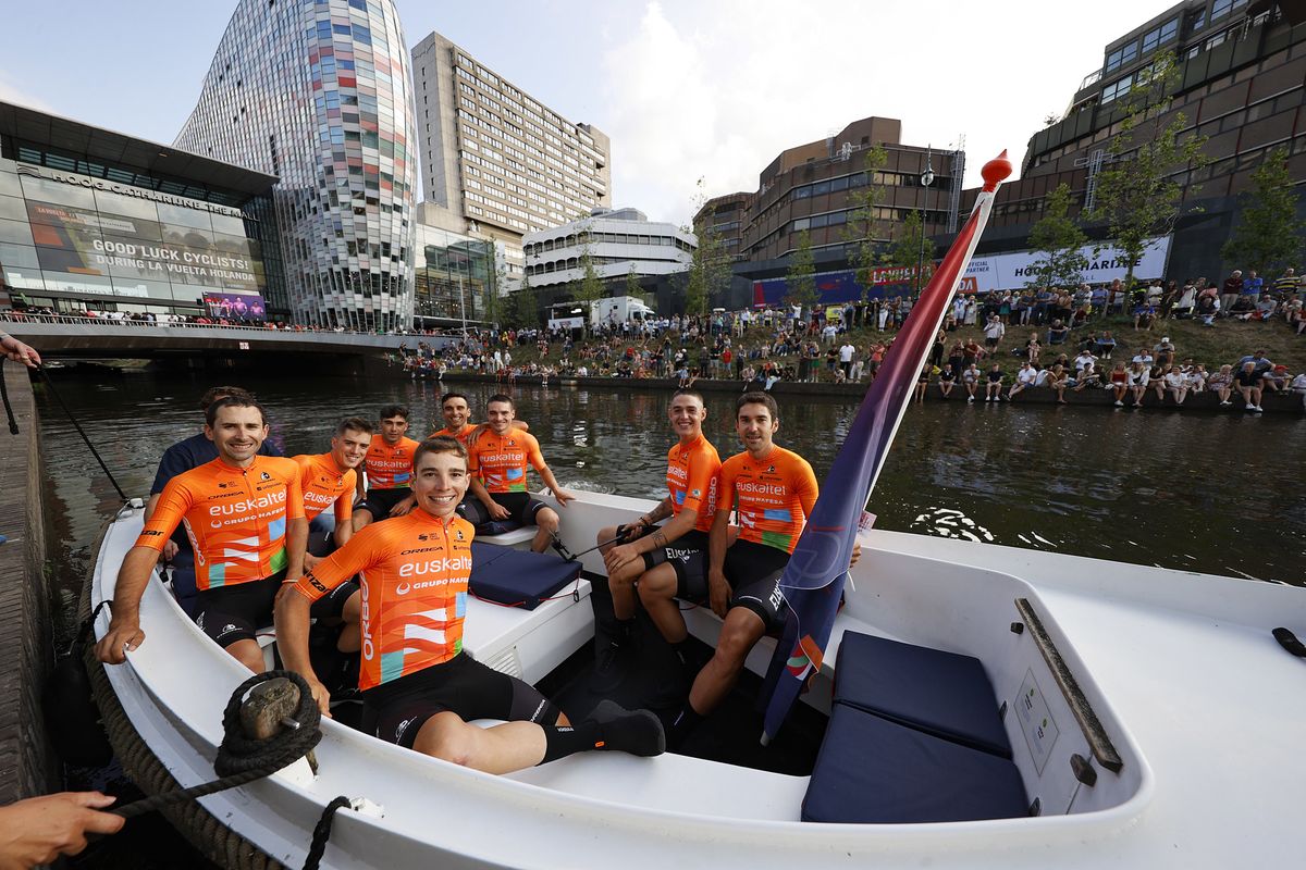 Vuelta Espana 2022 - 77th edition - Teams presentation - Utrecht - 18/08/2022 - Euskaltel - Euskadi - photo Luis Angel Gomez/SprintCyclingAgency&Acirc;&copy;2022