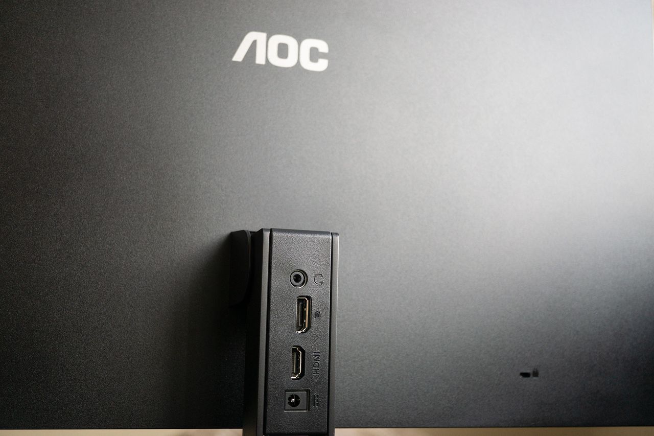 AOC 24V2Q