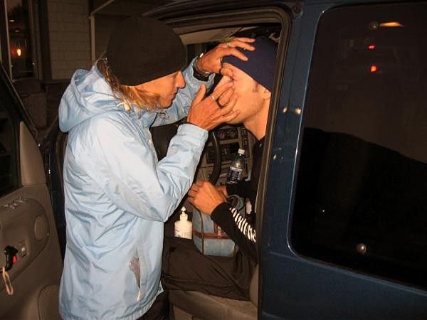 Hang on Norm, there's something there... Simms helps out partner Normon