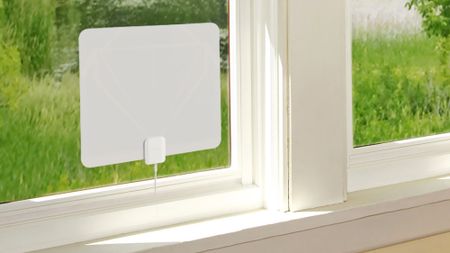 RCA Amplified Ultra-Thin HDTV Antenna ANT3ME