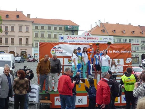 The general classification podium after stage 3a