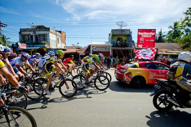 Stage 4 at the Tour de Singkarak started at Sijunjung