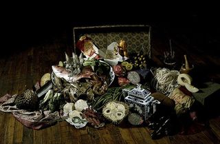 Hargreaves moved from fashion photography to still-life, due to the amount of artistic freedom the latter allowed him