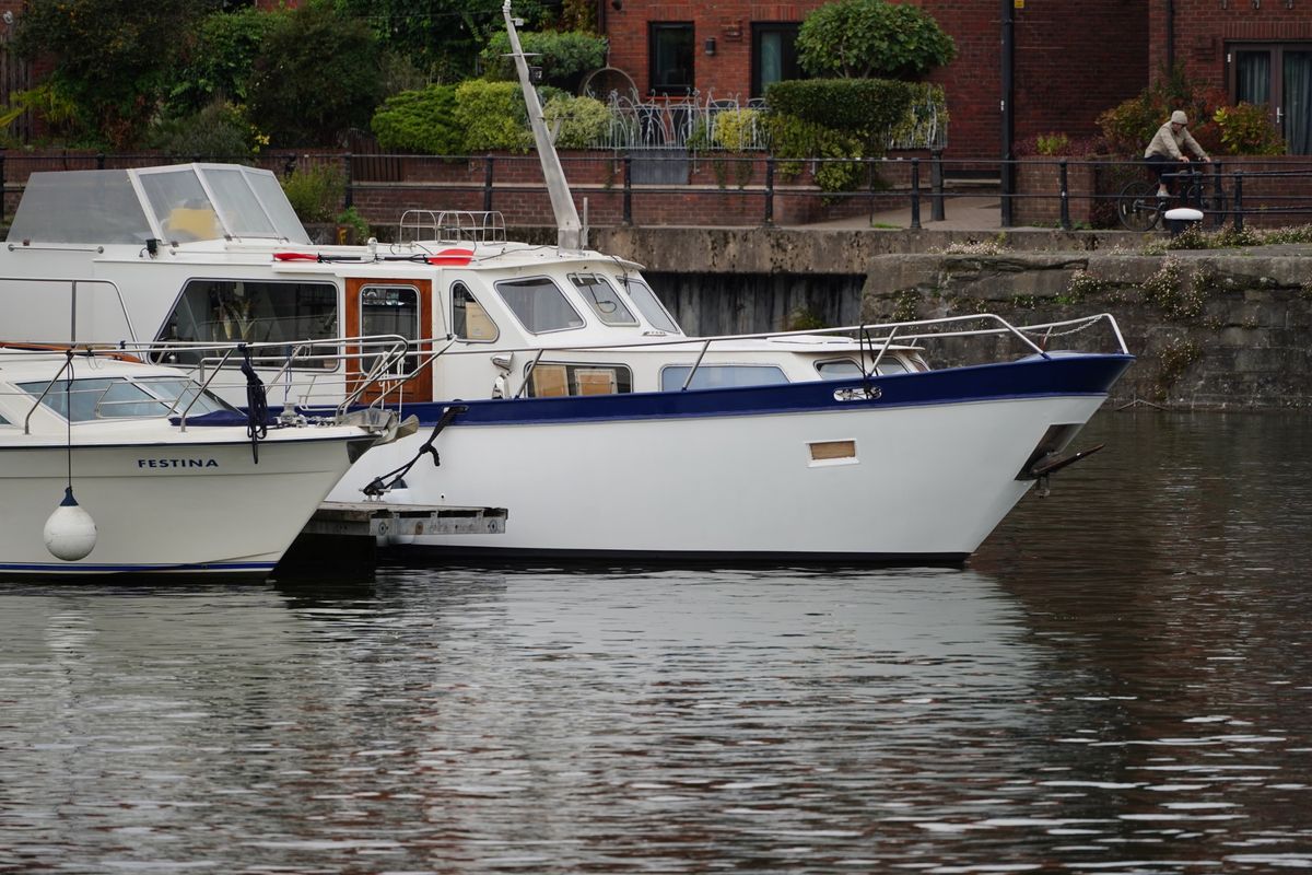 Tamron 50-300mm f/4.5-6.3 Di III VC VXD sample image