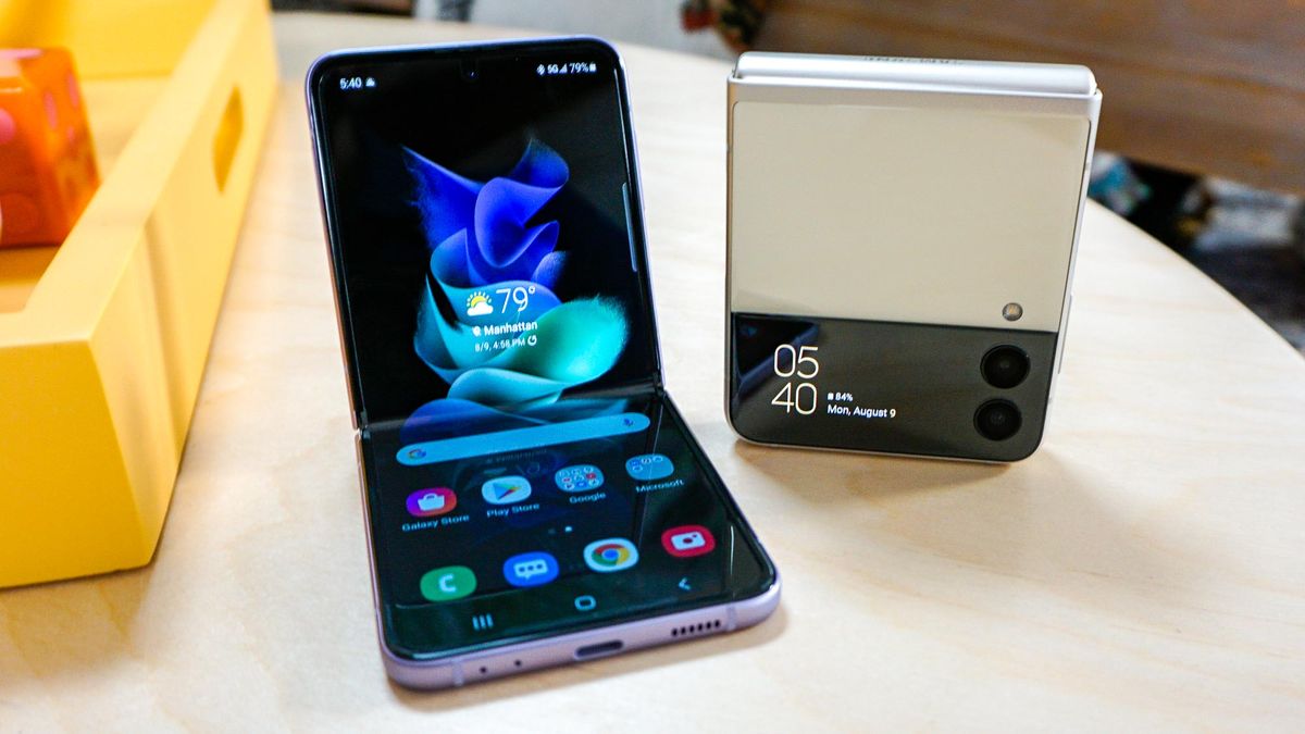 Samsung Galaxy Z Turn 4 may have a bigger battery